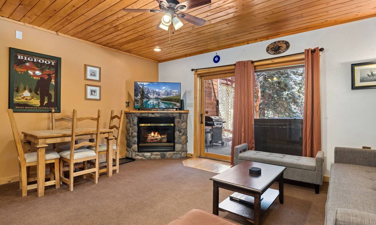 Fall River Estates Condo | Tucked-Away River Escape Private Hot Tub