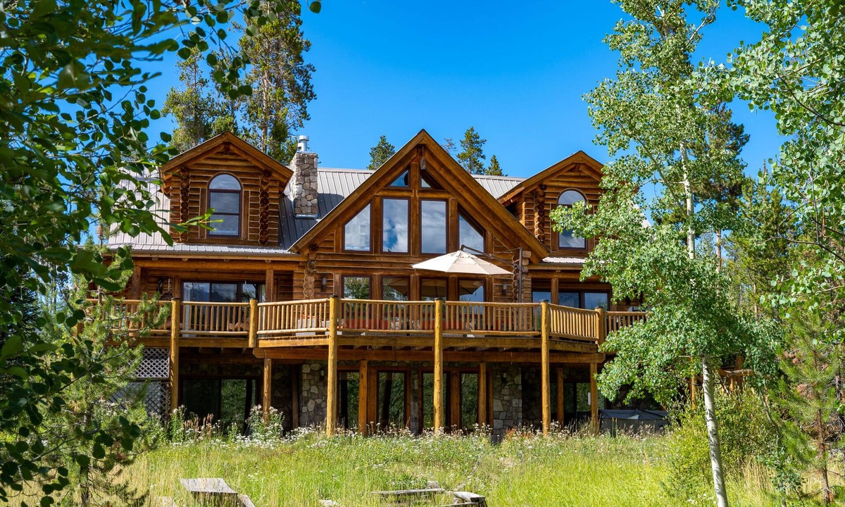 Winter Park House | Two Brother's Lodge | Luxury Mountain Lodge | Game Room | Private Hot Tub