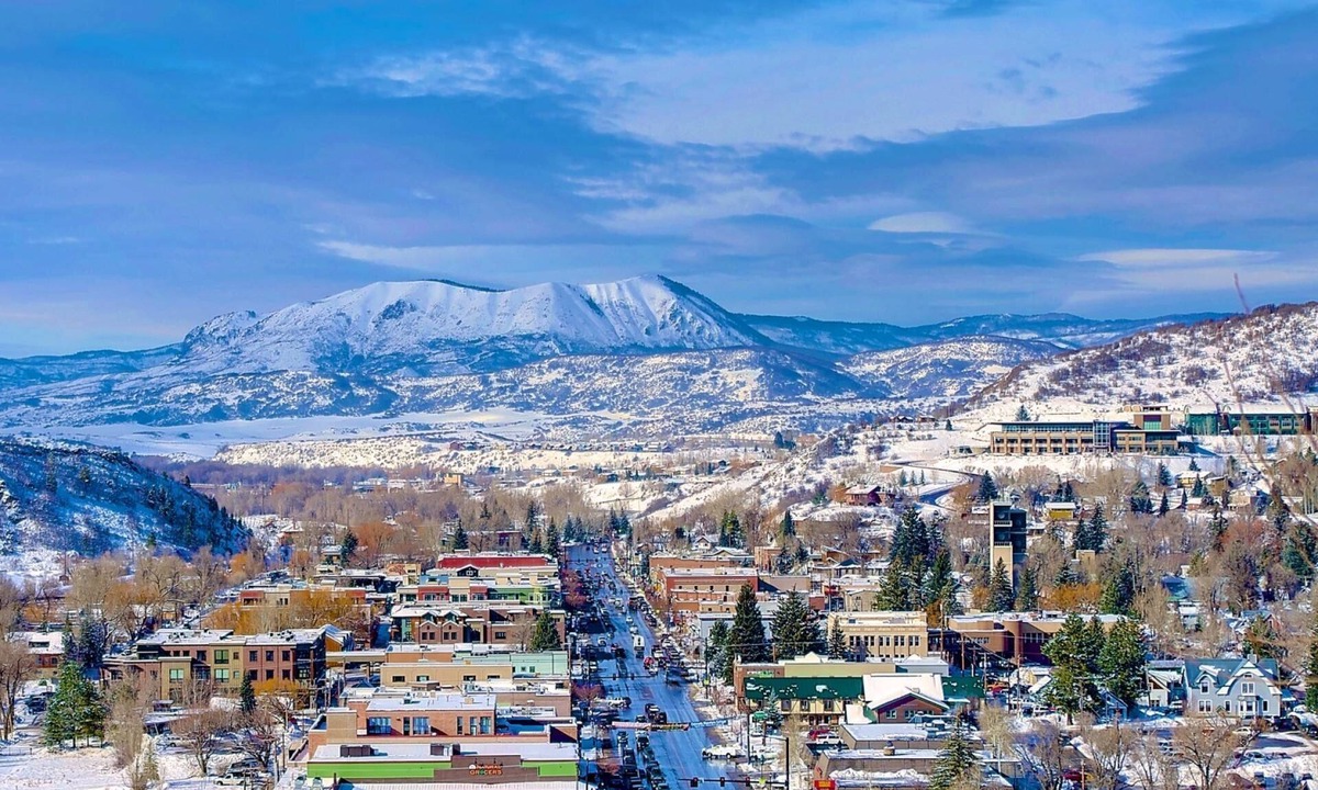 Steamboat Springs House | Unforgettable Views-Private Shuttle-Walk 2 Town/Trails+Big Garage-Deck-Fenced Patio-Grill-W/D-DogsOK