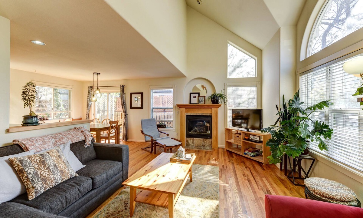 Lower Arapahoe House | UNFURNISHED + LONG TERM ONLY - Cozy, light-filled home blocks from downtown!