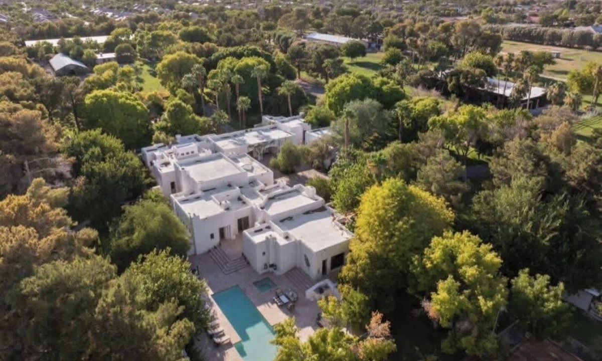 Las Vegas House | Unique and rare 10 acres estate