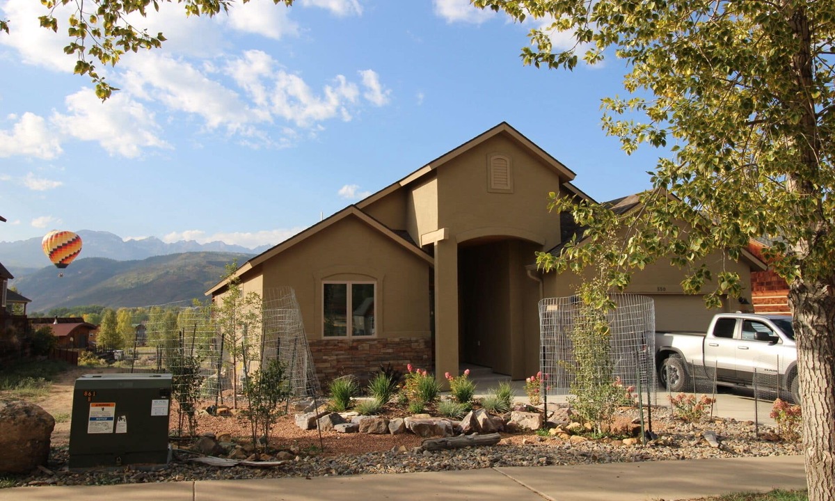 Ridgway House | Unobstructed views of Sneffels Range & minutes to town. nSleeps 10 maximum