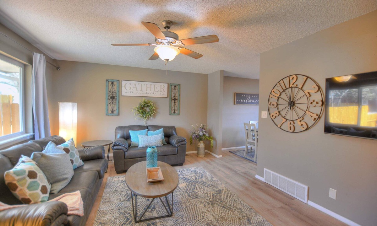 Colorado Springs House | Updated/Garden of the Gods