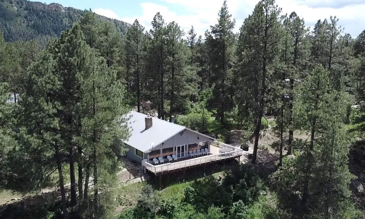 Durango House | Updated Home on 2 Acres - 15 Minutes to Downtown Durango - Huge Deck w/Views