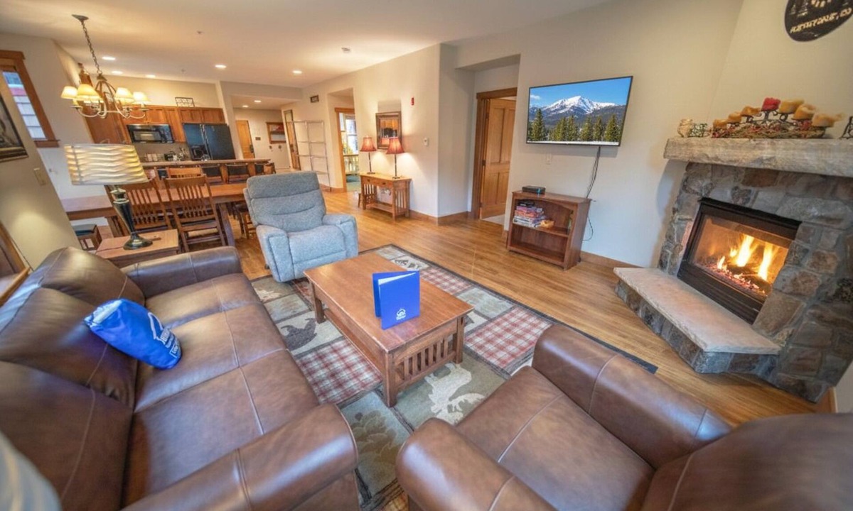 Keystone House | Updated Townhome, Near Bike Path, Private Balcony