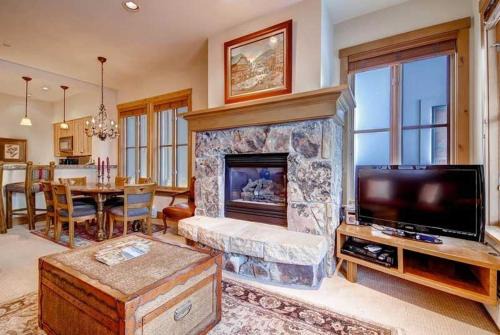 Beaver Creek Apartment | Villa Montane 111 by East West Hospitality