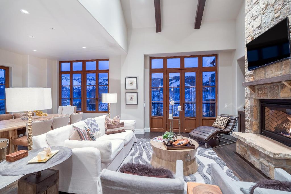 Mountain Village Apartment | Villas at Cortina Penthouse 10 by Alpine Lodging Telluride