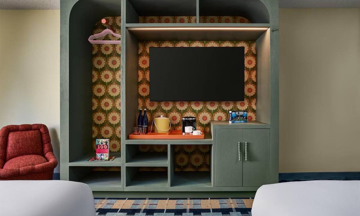 Downtown Denver Hotel | Walk to Art Museum | Playful Stay with Boutique Vibe | Close to 16 Street Mall
