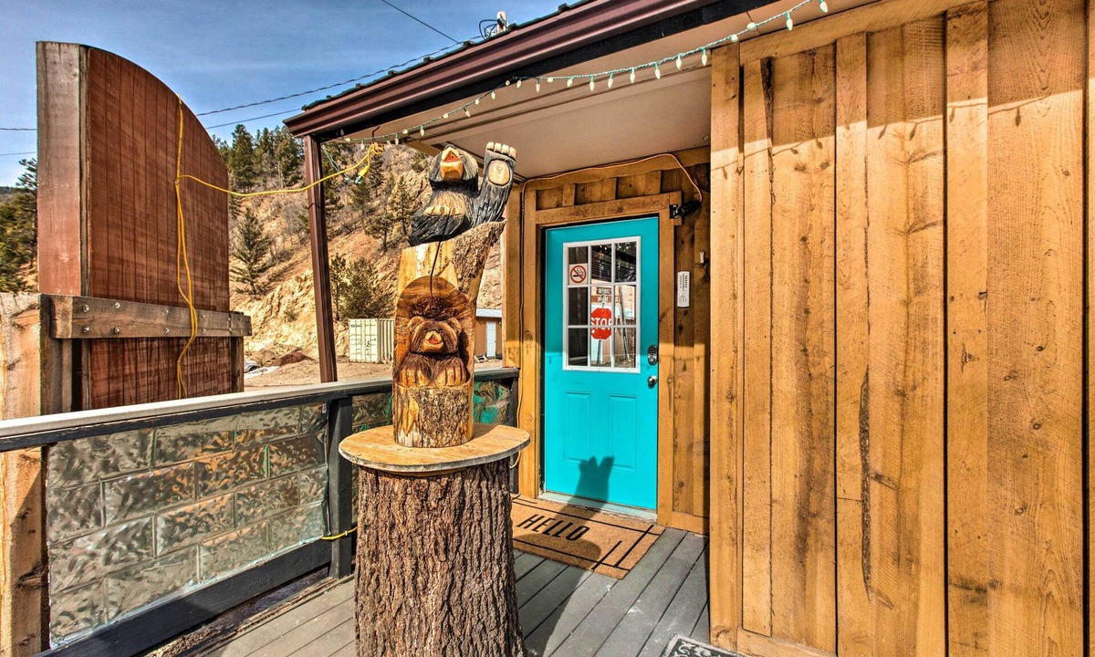 Red River Apartment | Walk to Main St & Riverfront Trail: Mtn-view Condo