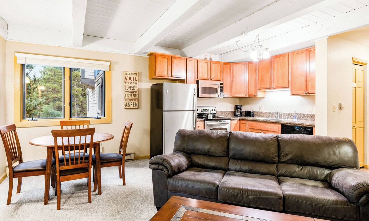 Peak 9 Condo | Walk To Peak 9 Base + Main St; Hot Tubs & Pool