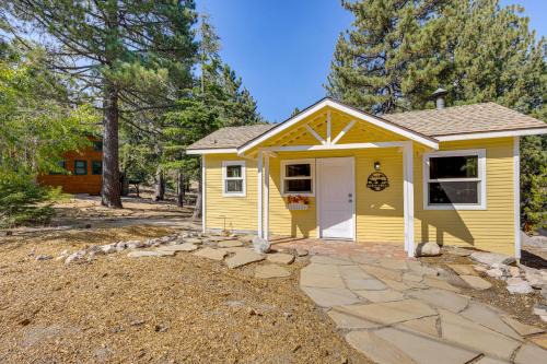 Green Valley Lake House | Walk to Water: Cozy Cabin in Green Valley Lake!