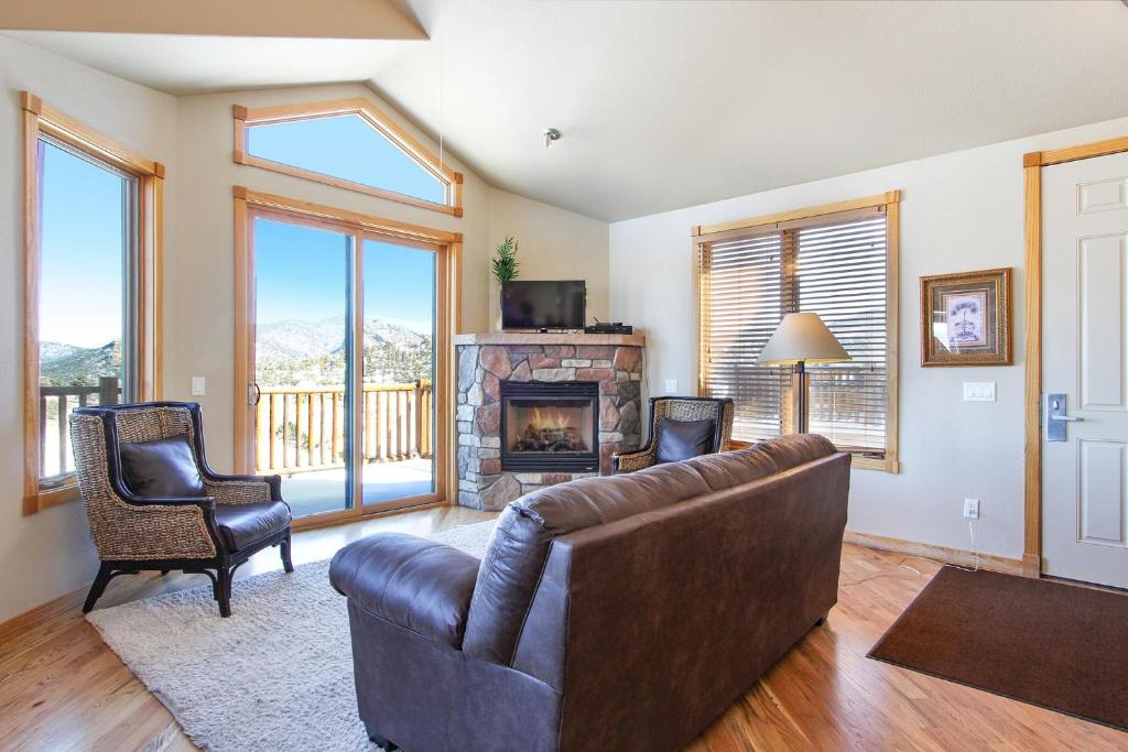 Estes Park Apartment | Watanga Mountain 15A Condo