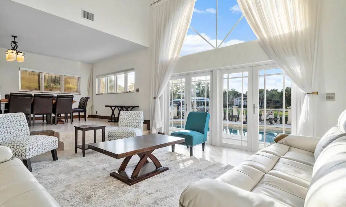 Downtown Fort Lauderdale House | Waterfront 5 Bed/5Bath Home-Pool, Dock, Las Olas