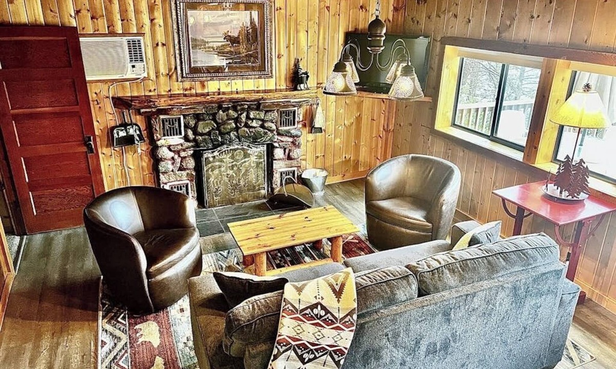 Bayfield Cabin | Waterfront cabin on Vallecito Lake with WiFi, large deck, & lake views