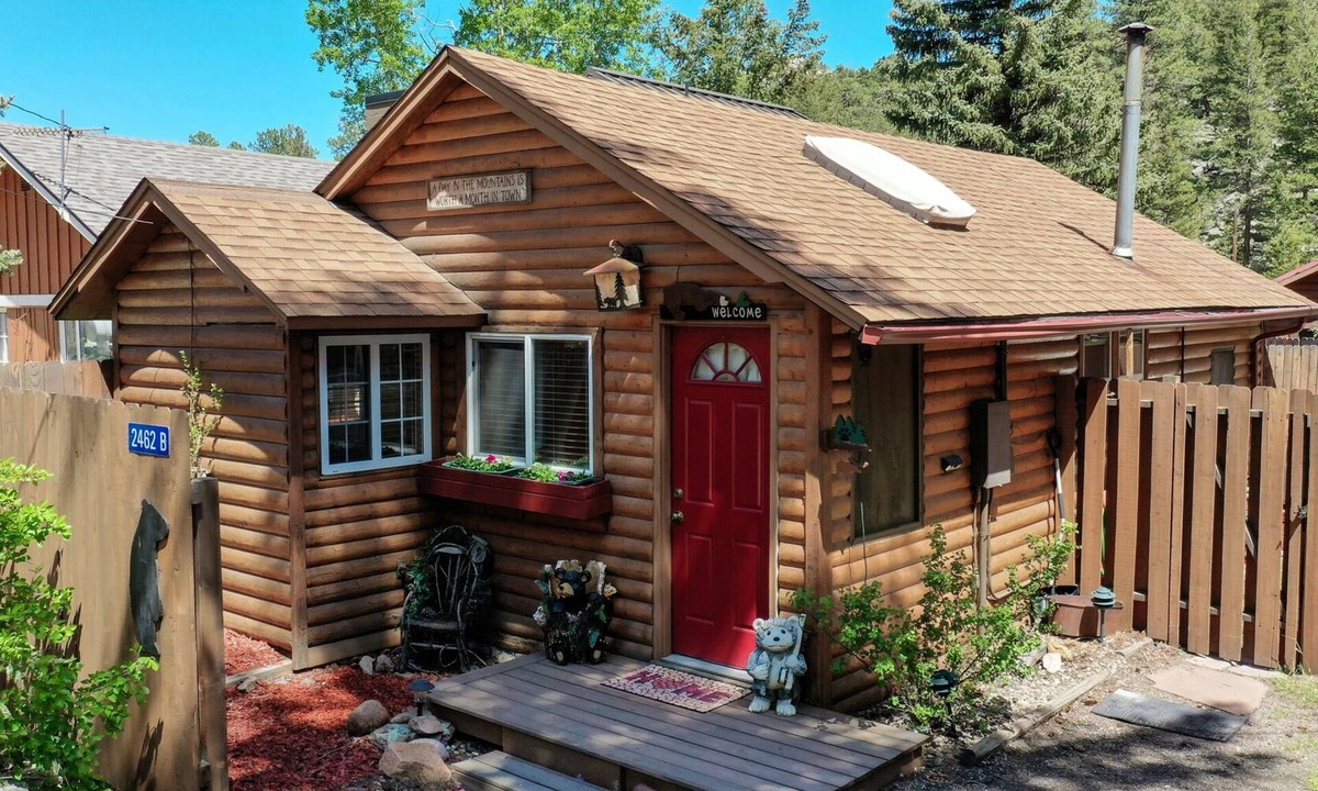 Drake Cabin | Welcome to our getaway at Annie's Mountain Retreat!
