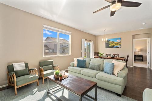Windsor House | Windshire Retreat with Pool, Garage and Pet-Friendly