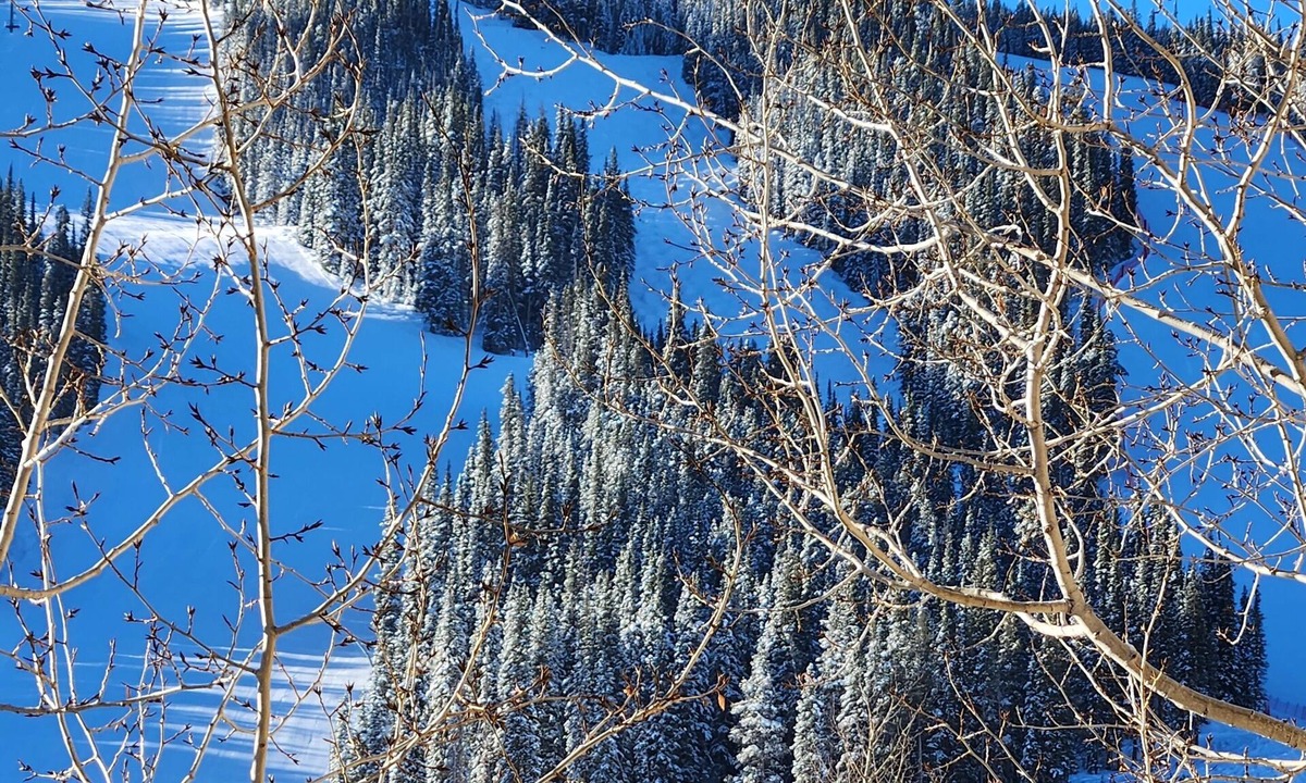 East Village at Copper Condo | WORLD CUP VIEWS from Balcony Walk to Slopes