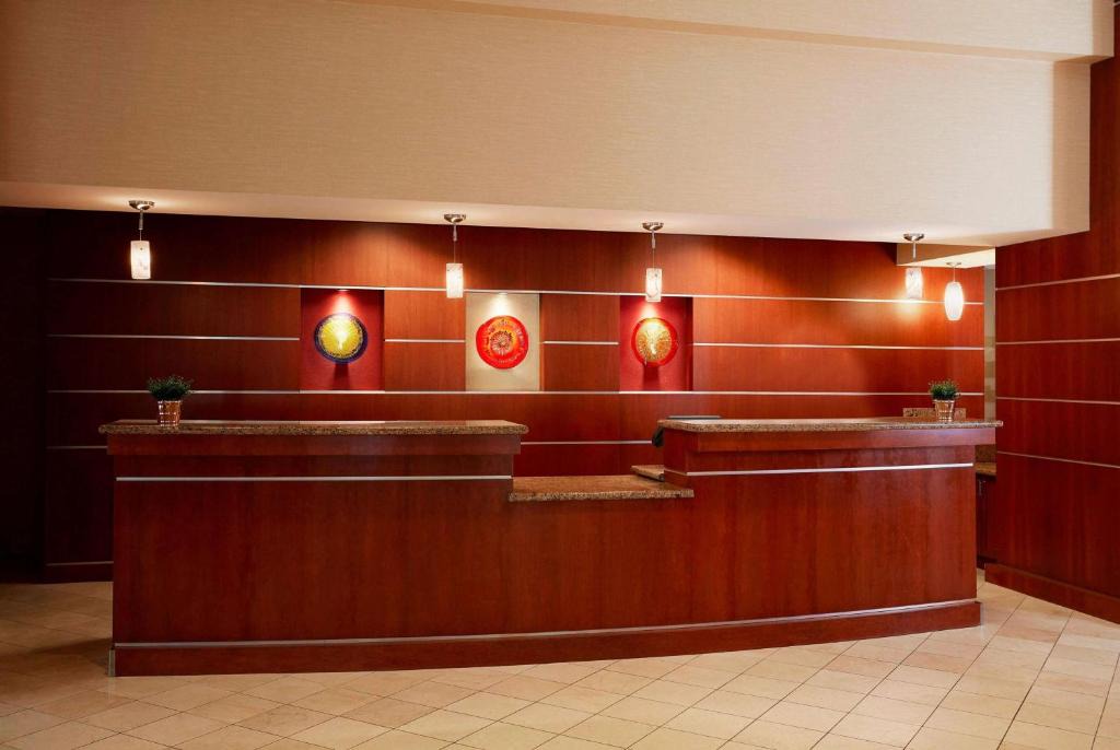 Cleveland Hotel | Wyndham Cleveland Airport