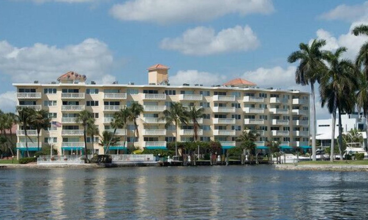 Harbor Village Condo | Yacht & Beach Club Condo - Live the Good Life!