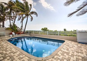 Bright Fort Lauderdale Beach Home with Private Pool!