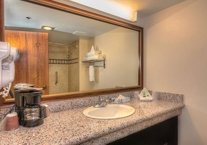 Colorado Getaway! Close to Colorado River State Park! Pool! Pet-Friendly!