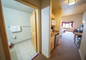 Cozy Studio, Perfect for A Summer Getaway!