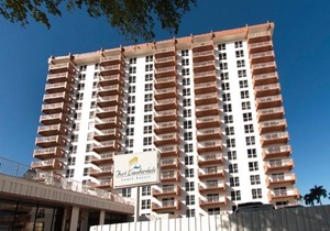 FLBR Studio Unit 1501A - 2 blocks off beach with Direct Ocean Views.