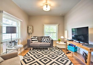 Historic Apartment - Walk to CSU Campus + Old Town