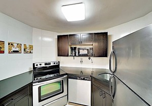 Ocean Manor Beach Resort – 2 Condos Combo Sleeps 8 Pool, Spa & Beach