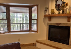 Pet-Friendly 1-Bedroom Condo With Pool, Hot Tubs