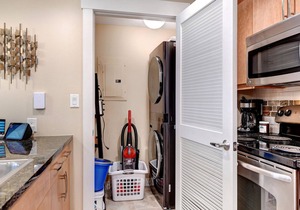 Ski In Out Condo 3425 I Huge Hot Tub I Great Views I Heated Garage I Discounted Attractions