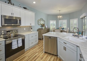 Villa on Golf Course with Heated Saltwater Pool
