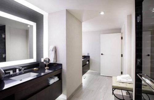 Historic Downtown Grapevine Hotel | 108 m² Hotel ∙ 127 guests