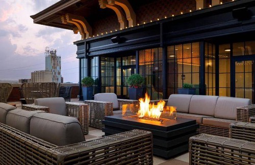 Historic Downtown Grapevine Hotel | 108 m² Hotel ∙ 127 guests