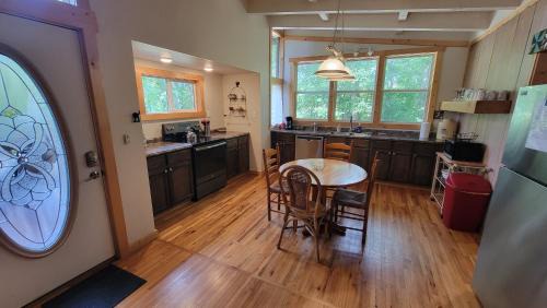 Cherokee House | Elk Ridge - cherokee casino GSMNP