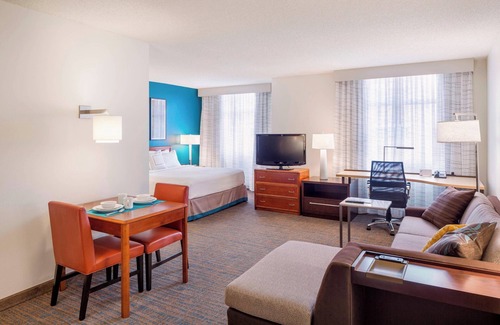 Downtown Portland Hotel | Residence Inn by Marriott Portland Downtown/RiverPlace