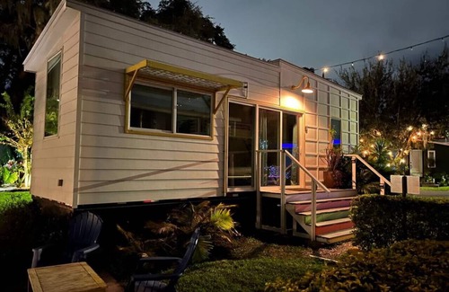 Northwest Orlando House | The Bermuda · The Bermuda- Unique Tiny Home with Lakefront View