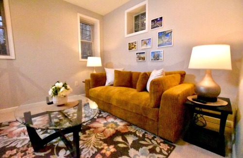 Tremont Apartment | 1 Bedroom in Tremont, minutes from downtown!