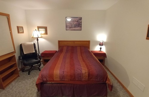 Snowmass Village House | 1-bedroom +Private bath in shared house in Old Snowmass perfect for your getaway
