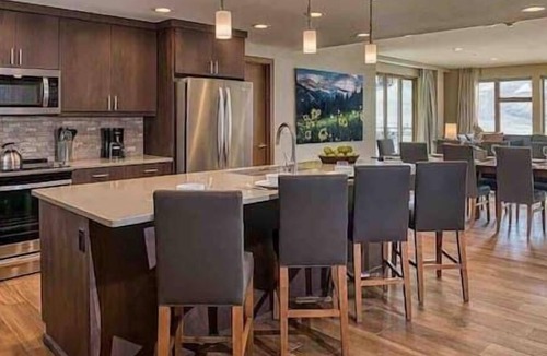 Breckenridge Hotel | 1 Grand Colorado Peak 8 Resort, Yoga Studio, Gym!