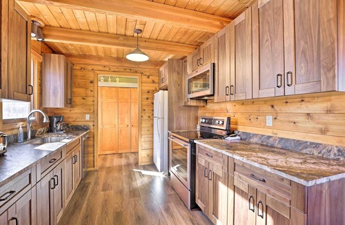 Silvercreek Cabin | 1 Mi to Granby Ranch: Family-Friendly Cabin!