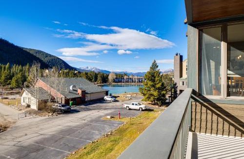 Lakeside Village House | 1 Mi to Keystone Resort: Mtn-View Family Escape!