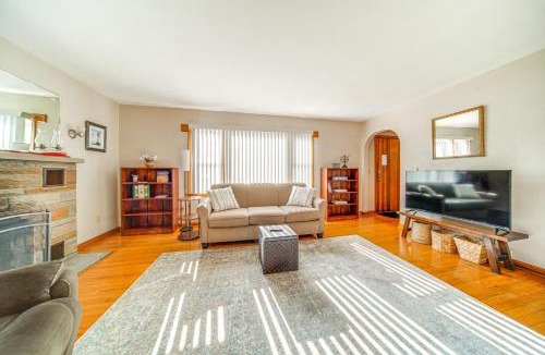 Ashtabula House | < 1 Mi to Lake Erie: Ashtabula Hideaway!