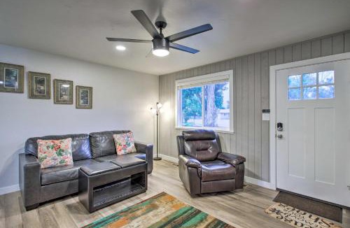 Clifton House | 1 Mi to Winery: Clifton Escape w/Grill & Yard!