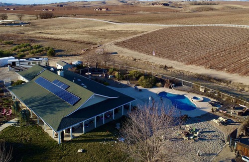 Paso Robles House | 10 Acre Paso Ranch house with Pool, hot tub and fire pit.