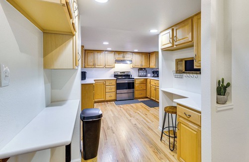 Cascade House | 10 Mi to The Incline! Gem w/Game Room & Fire Pit