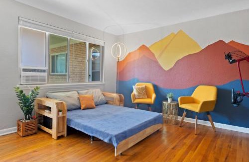 Golden Apartment | 10 min to Red Rocks & KING BED & 7min to I70 & DT Golden & STR-25-0009