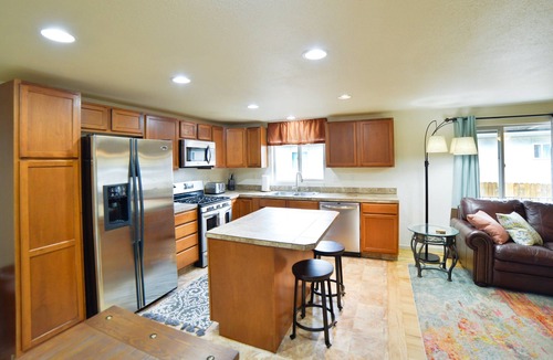 Central Colorado Springs Cottage | 1014b Swope