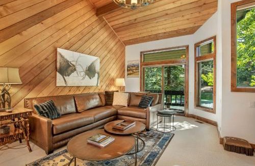 Avon House | 125 Ridgepoint Townhomes Townhouse