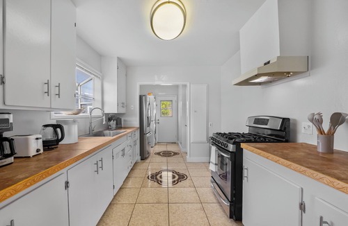 Alum Rock House | 138 Spacious 4-bedroom house with WiFi, AC in charming San Jose